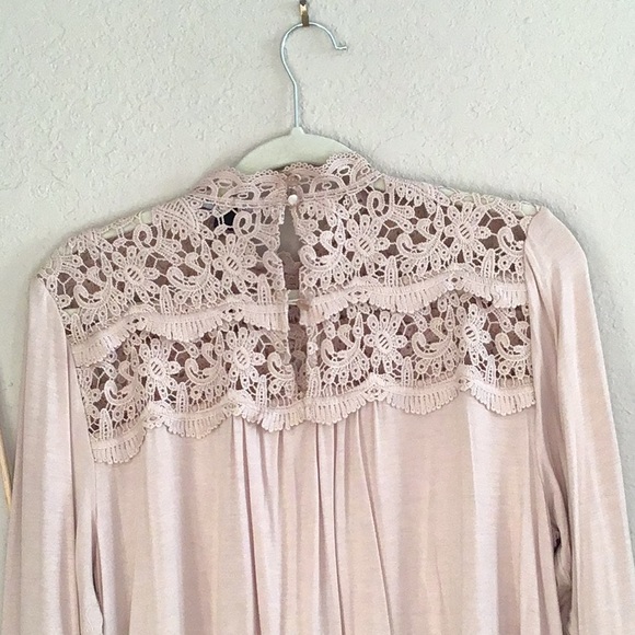 VICTORIAN lace ballet pink blouse with crochet lace details, never worn, Size L - Picture 7 of 10